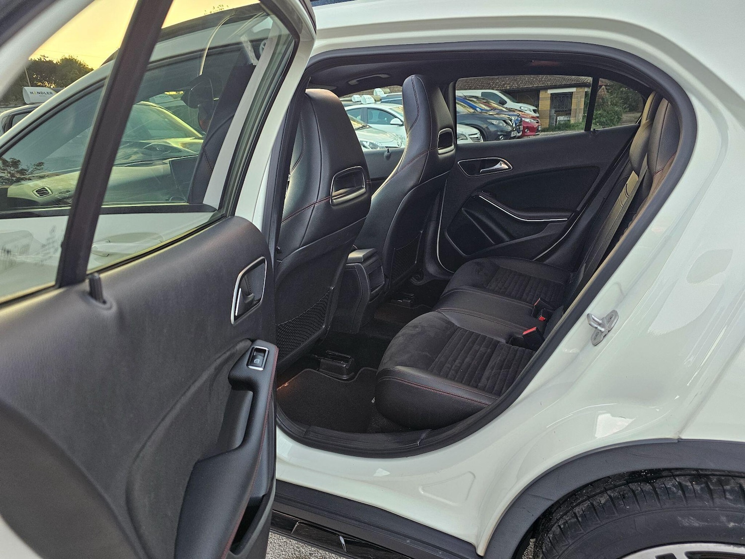 Used Mercedes-Benz GLA 2015 for sale - 76899349: Photo 25