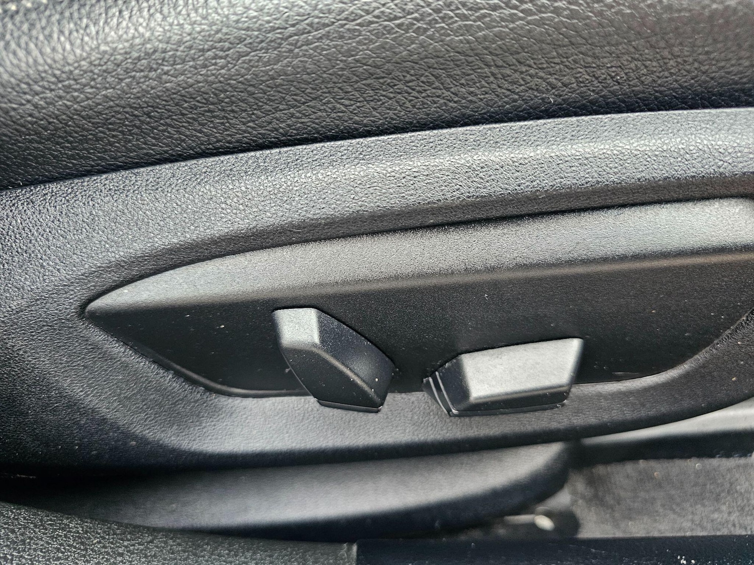 Used BMW 5 Series 2014 for sale - 77131792: Photo 15