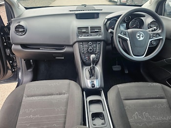 Used Vauxhall Meriva 2015 for sale - 76121715: Photo