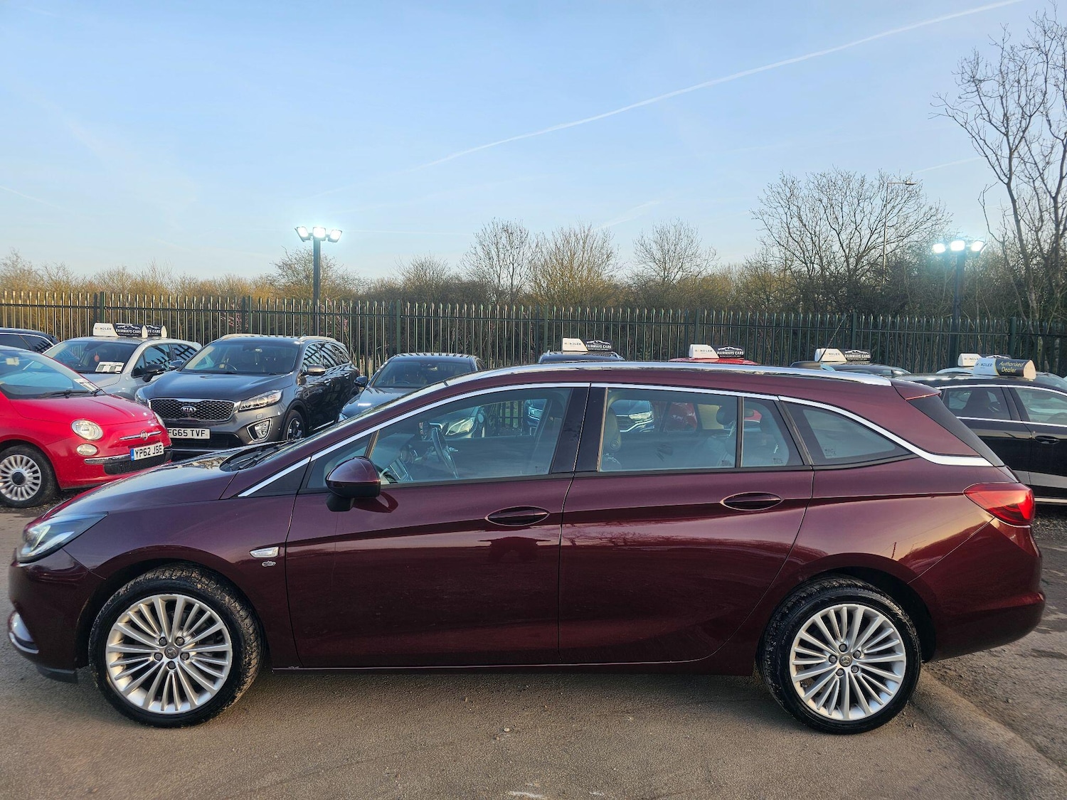 Used Vauxhall Astra 2017 for sale - 77657544: Photo 2