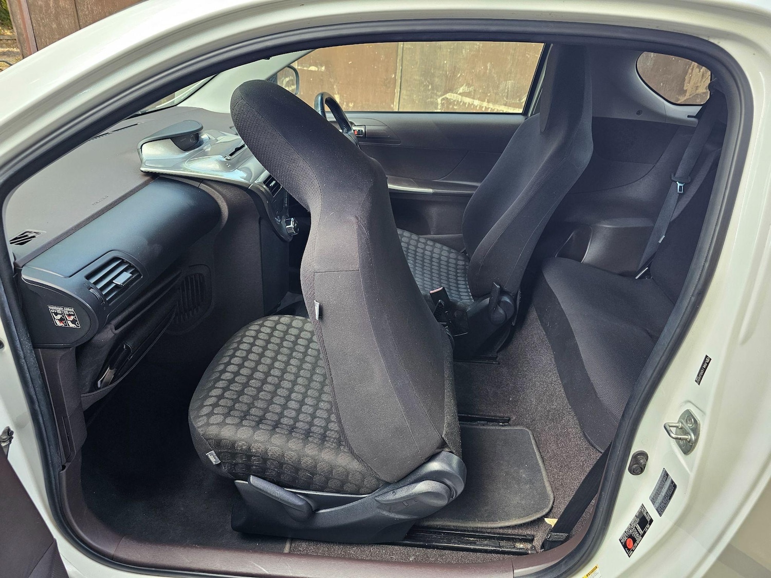 Vehicle 28