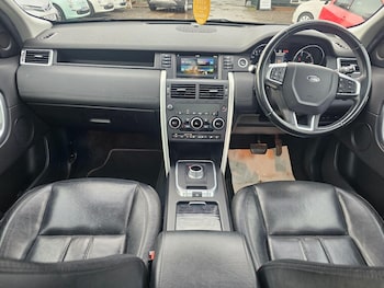 Used Land Rover Discovery Sport 2016 for sale - 77425863: Photo