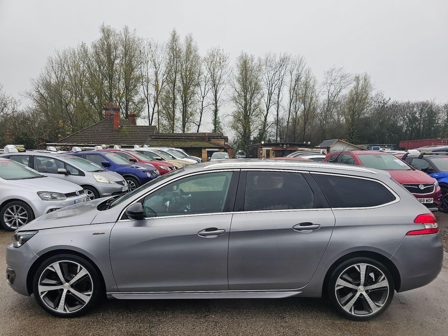 Used Peugeot 308 SW 2016 for sale - 76560990: Photo 2