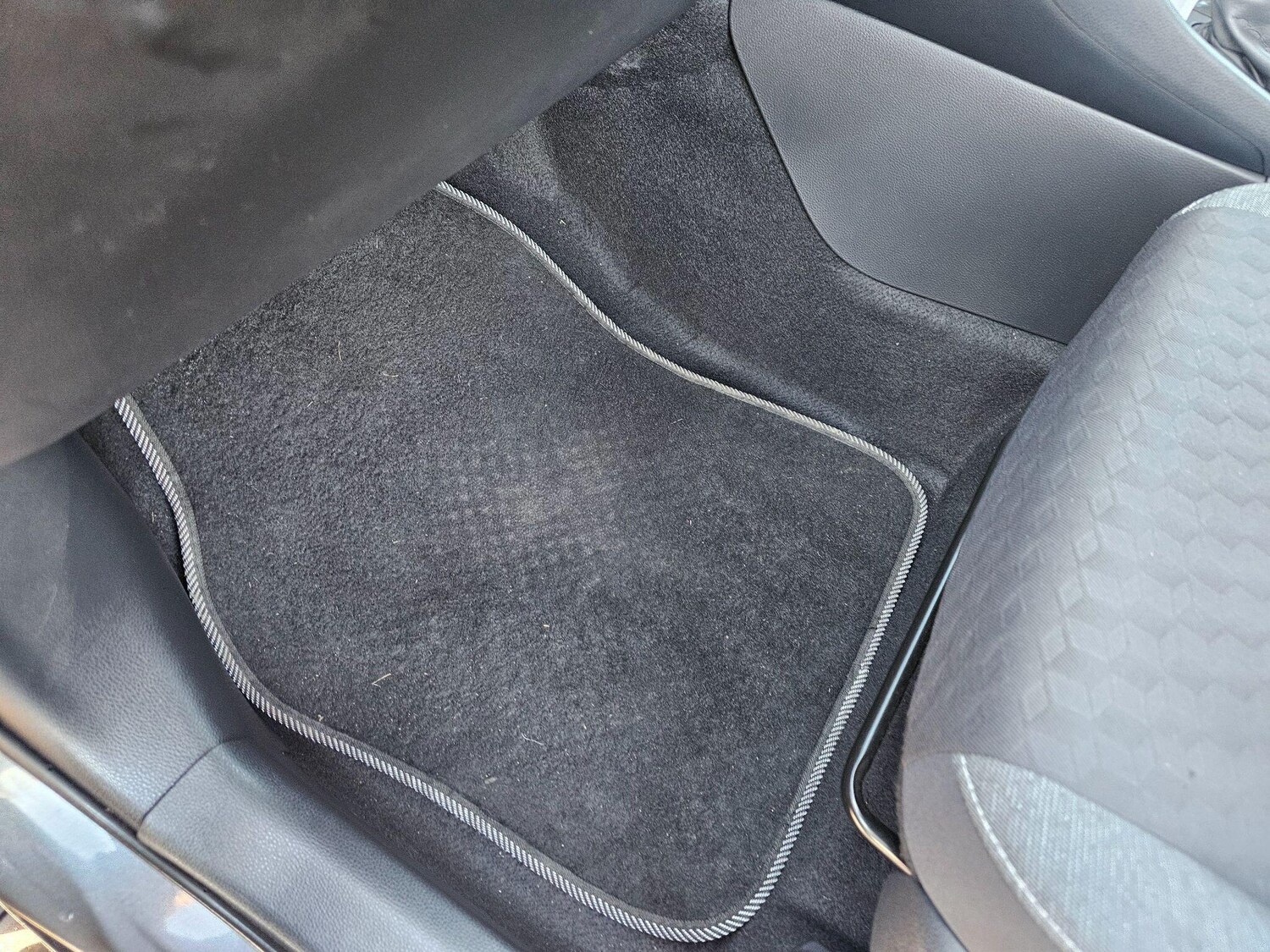 Used Toyota Yaris 2021 for sale - 76887229: Photo 15