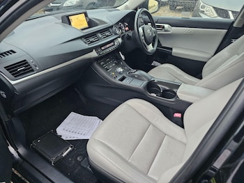 Used Lexus CT 2011 for sale - 76701123: Photo