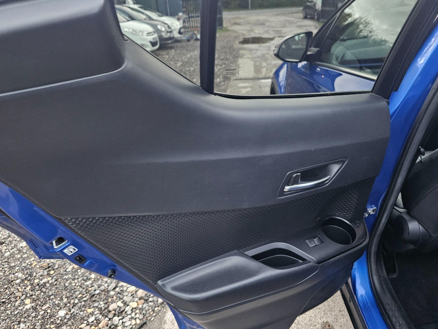 Used Toyota C-HR 2020 for sale - 76360306: Photo 36