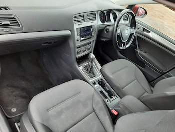 Used Volkswagen Golf 2014 for sale - 77671876: Photo