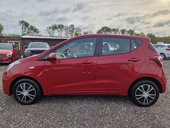 Used Hyundai i10 2017 for sale - 79711706: Photo