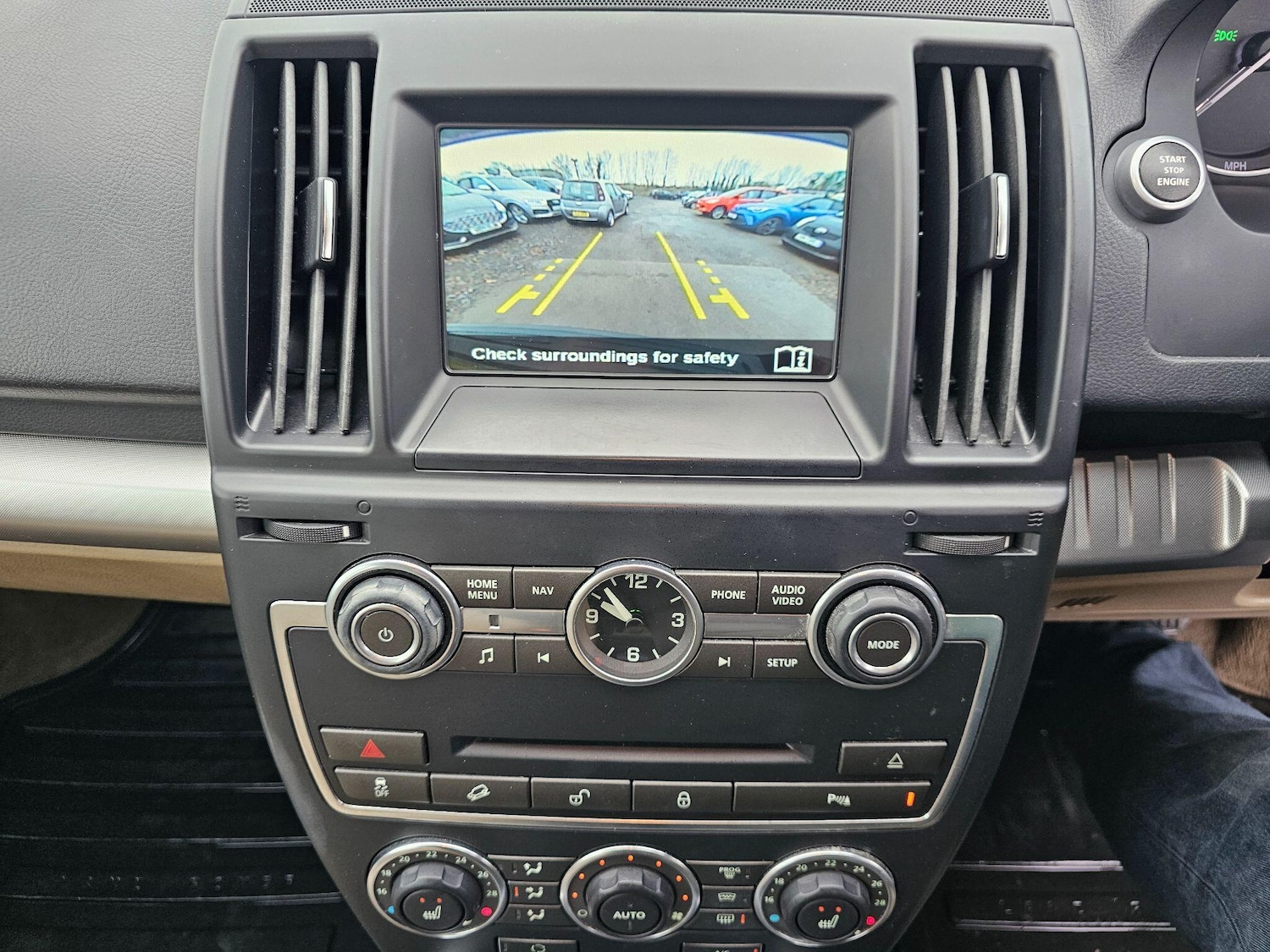 Used Land Rover Freelander 2 2014 for sale - 77120327: Photo 38