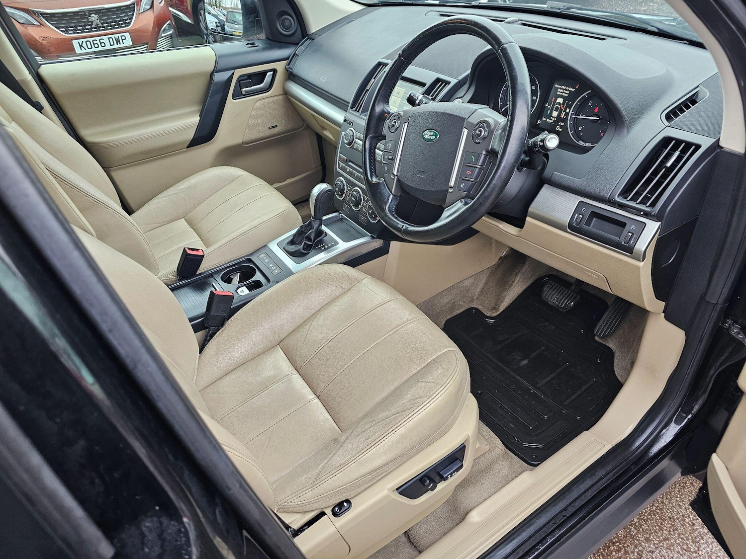 Used Land Rover Freelander 2 2014 for sale - 77120327: Photo 6