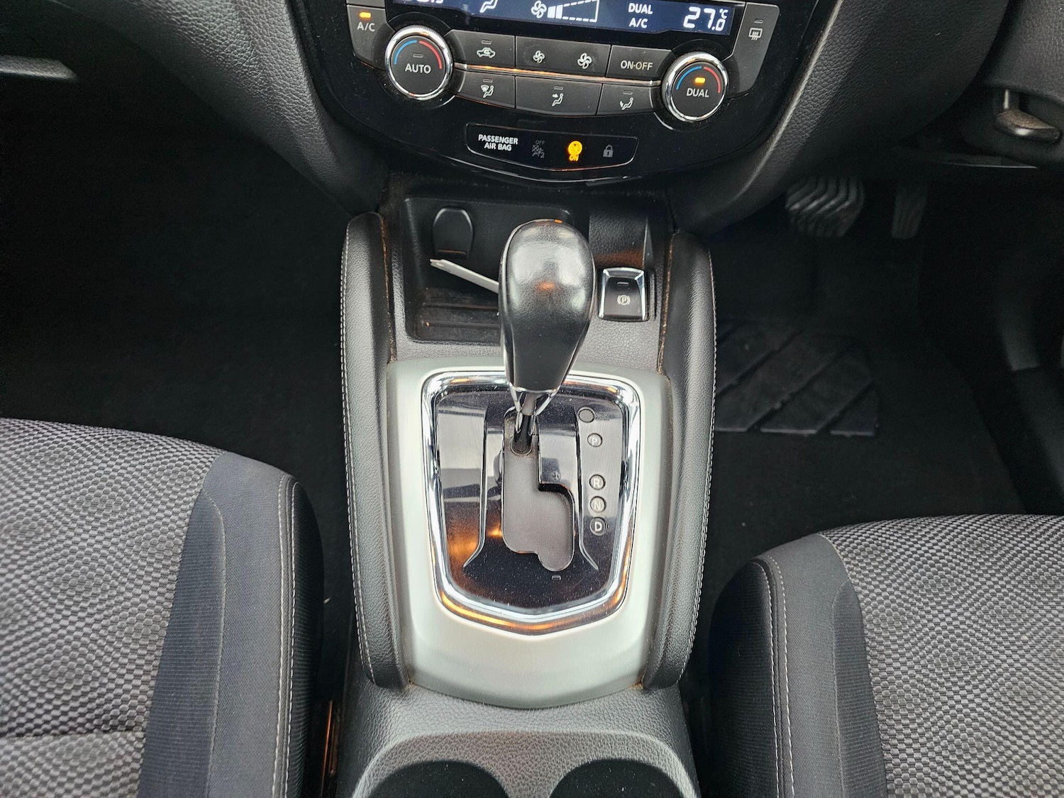 Used Nissan Qashqai 2016 for sale - 76993127: Photo 29