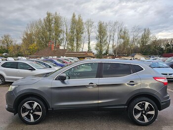 Used Nissan Qashqai 2016 for sale - 76993127: Photo