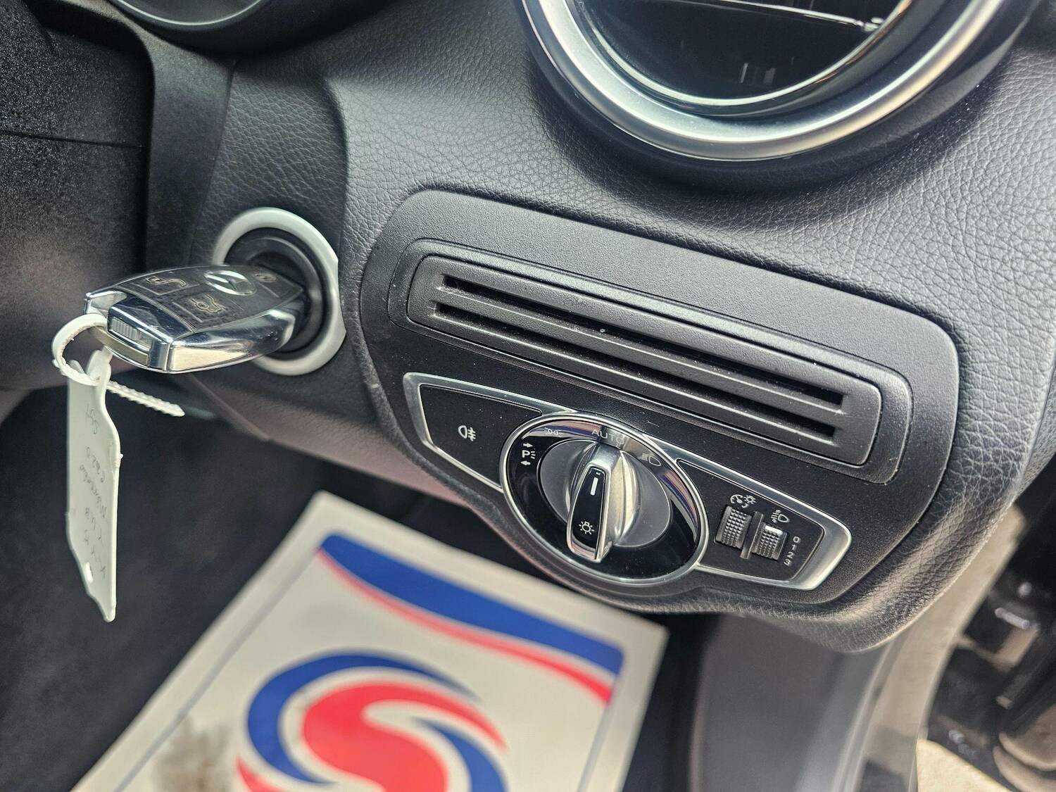 Used Mercedes-Benz C Class 2015 for sale - 76336786: Photo 17