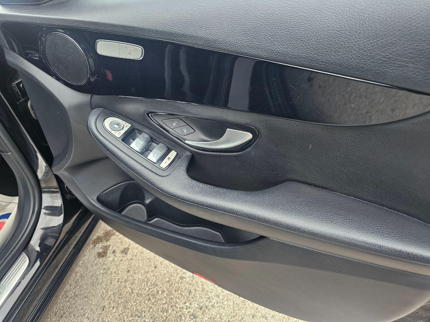 Used Mercedes-Benz C Class 2015 for sale - 76336786: Photo 24