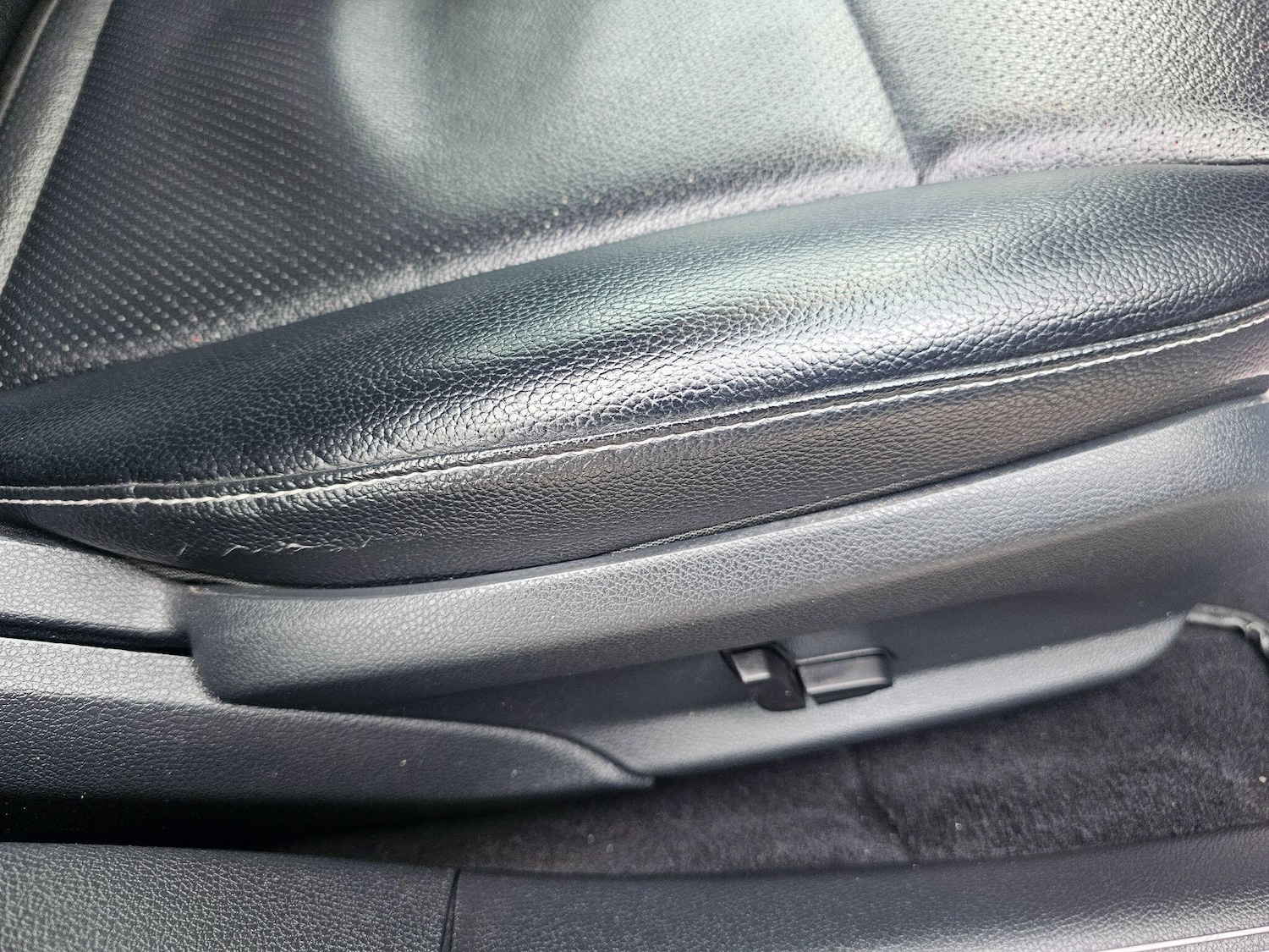 Used Mercedes-Benz C Class 2015 for sale - 76336786: Photo 28