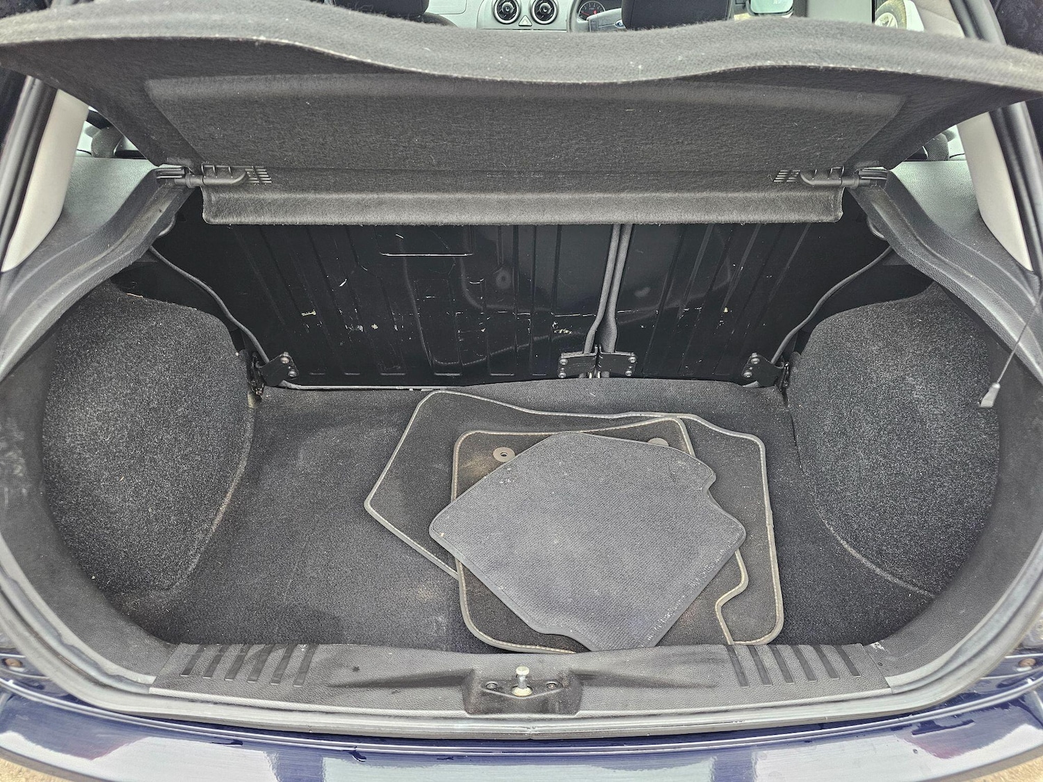 Used Ford Fiesta 2004 for sale - 77808731: Photo 18