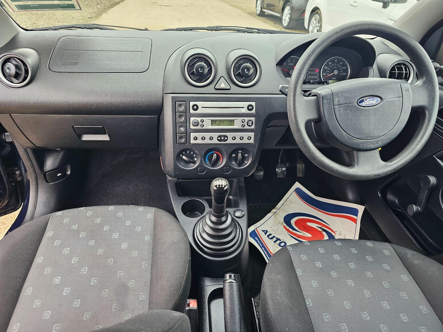 Used Ford Fiesta 2004 for sale - 77808731: Photo 3