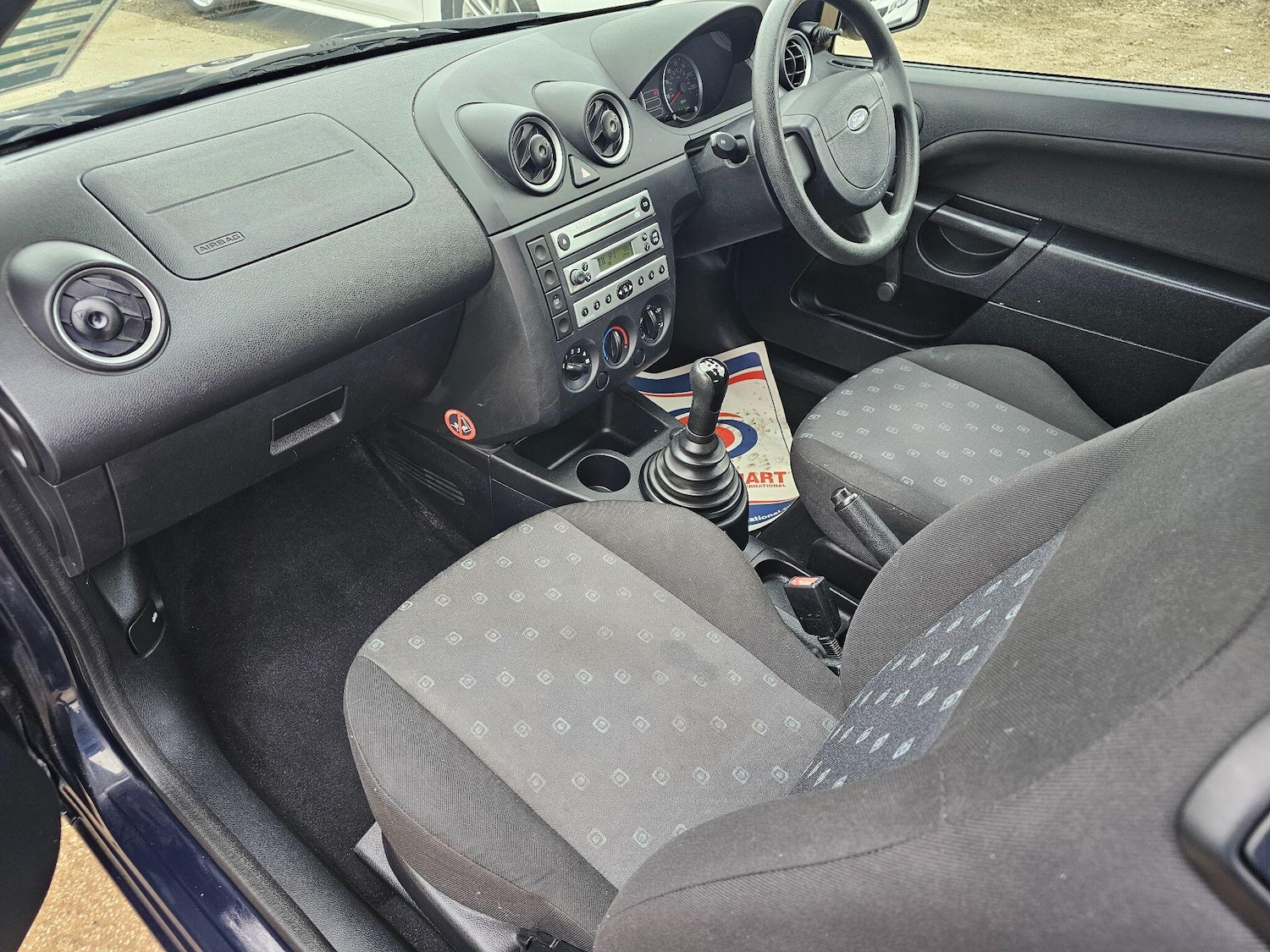 Used Ford Fiesta 2004 for sale - 77808731: Photo 4