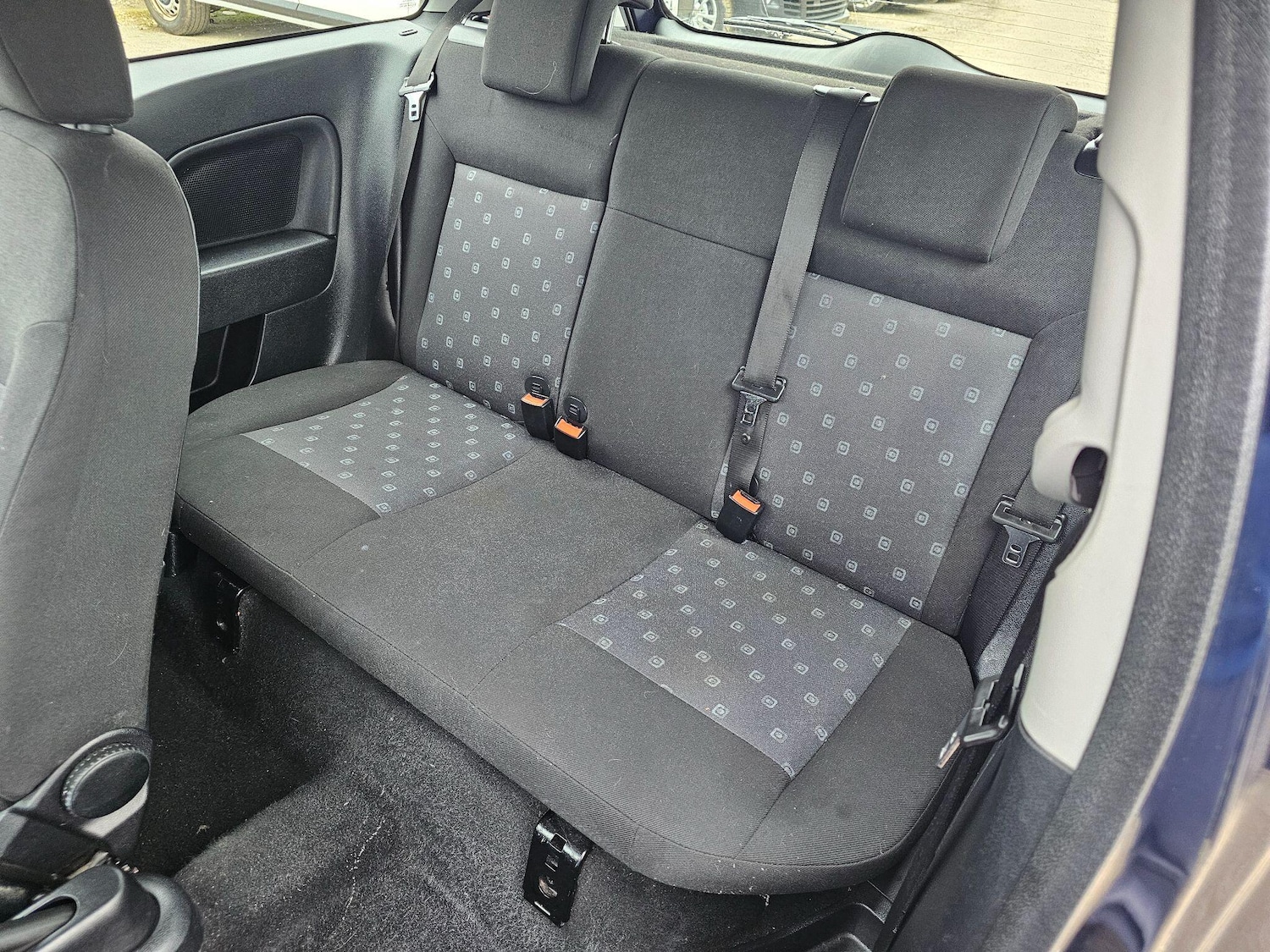 Used Ford Fiesta 2004 for sale - 77808731: Photo 5