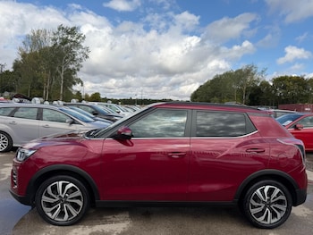 Used Ssangyong Tivoli 2023 for sale - 79425529: Photo