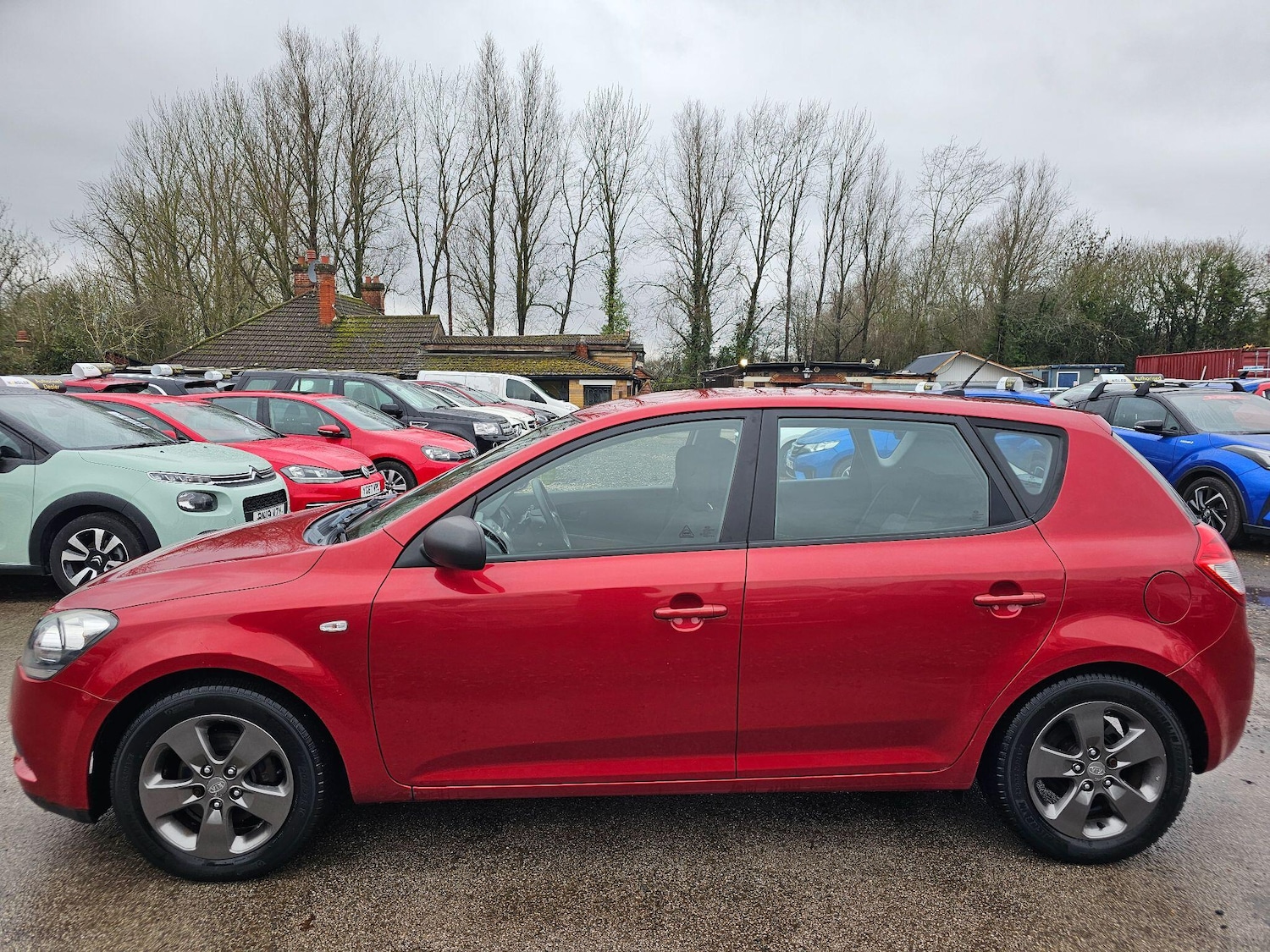 Used Kia Ceed 2010 for sale - 77143464: Photo 2