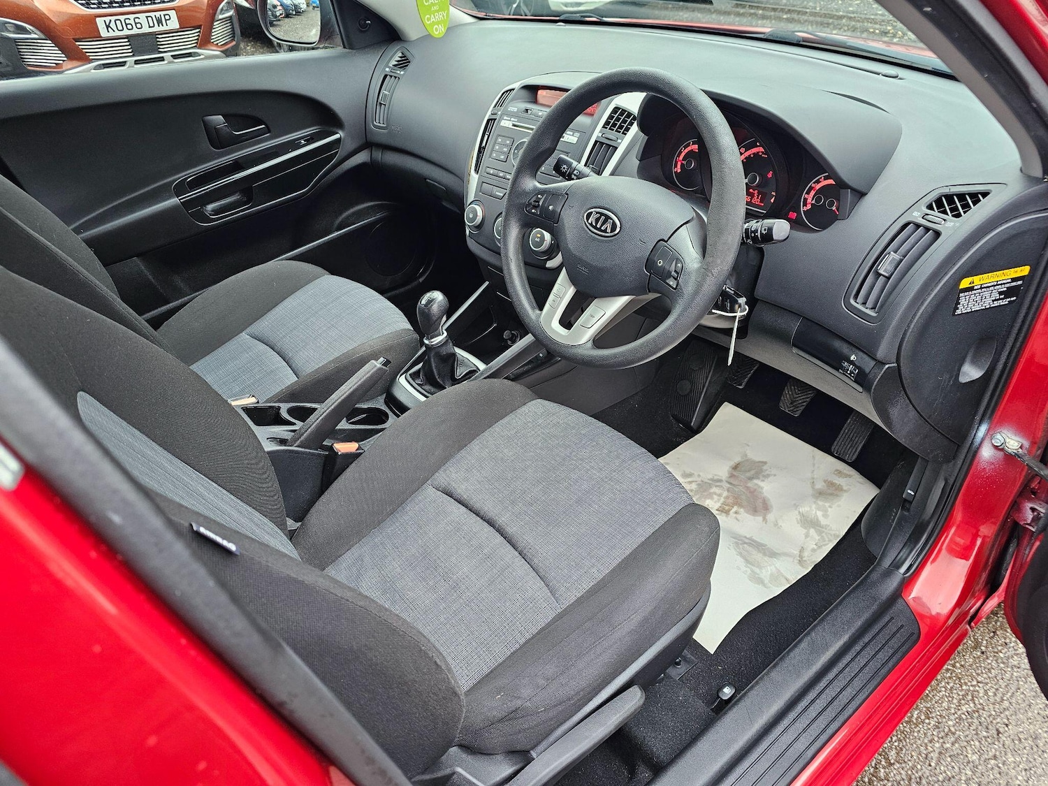 Used Kia Ceed 2010 for sale - 77143464: Photo 5