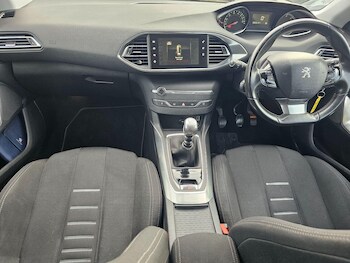 Used Peugeot 308 2014 for sale - 77794075: Photo