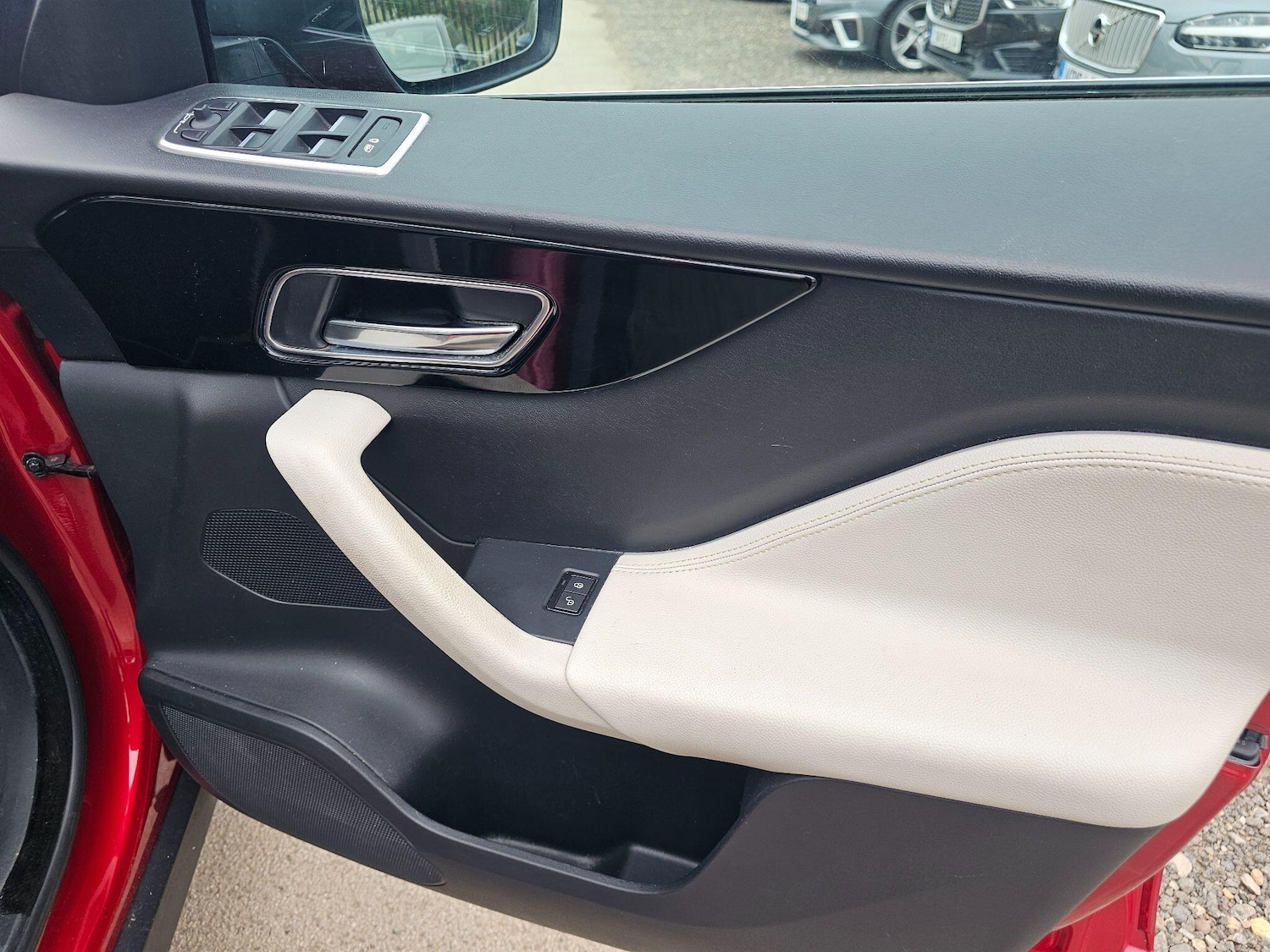 Used Jaguar F-Pace 2016 for sale - 78185482: Photo 26