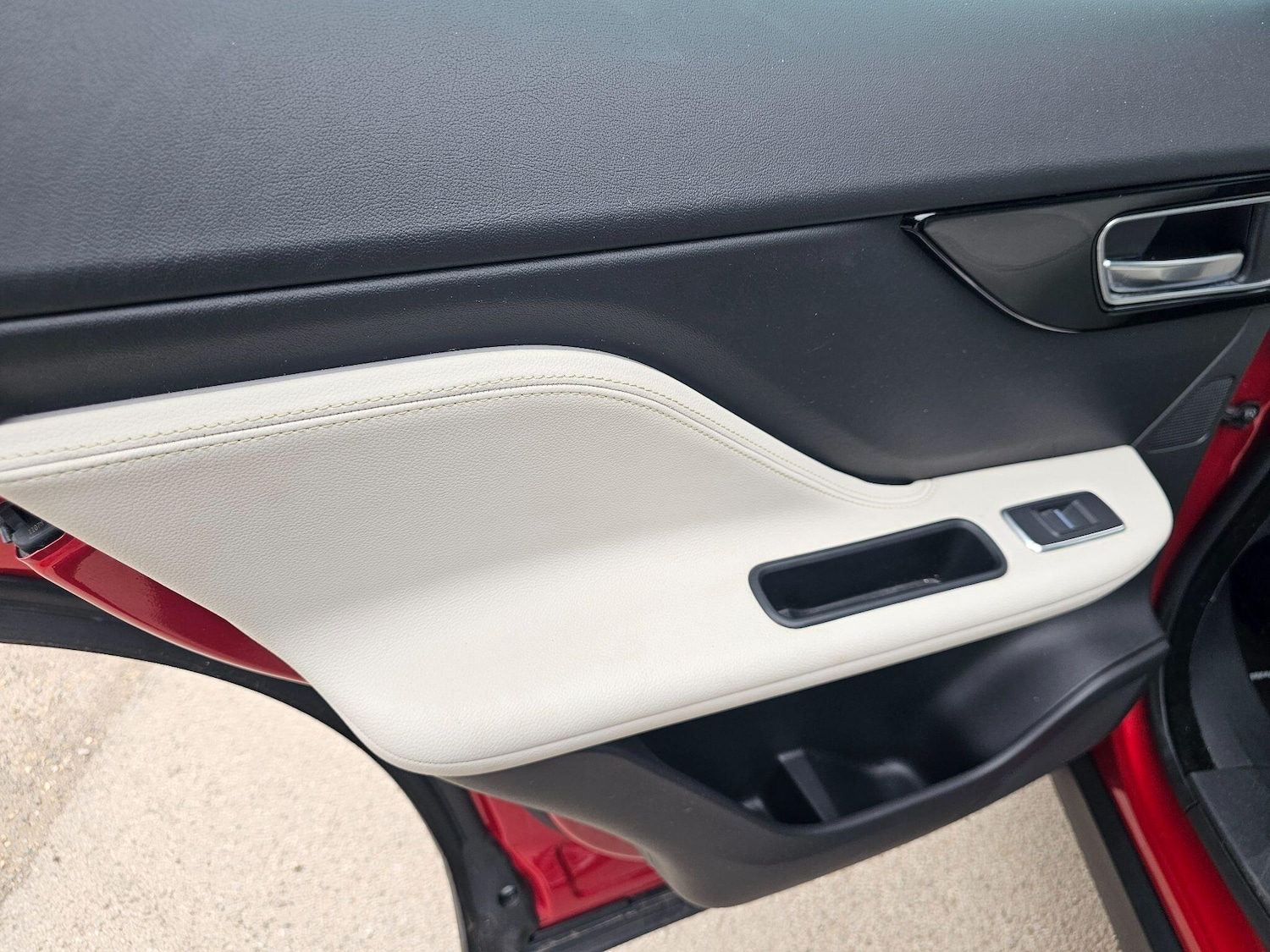 Used Jaguar F-Pace 2016 for sale - 78185482: Photo 28