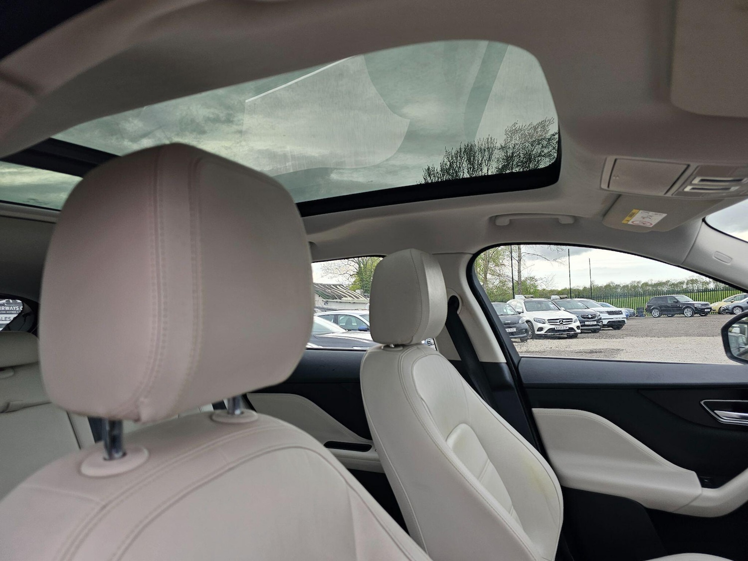 Used Jaguar F-Pace 2016 for sale - 78185482: Photo 30