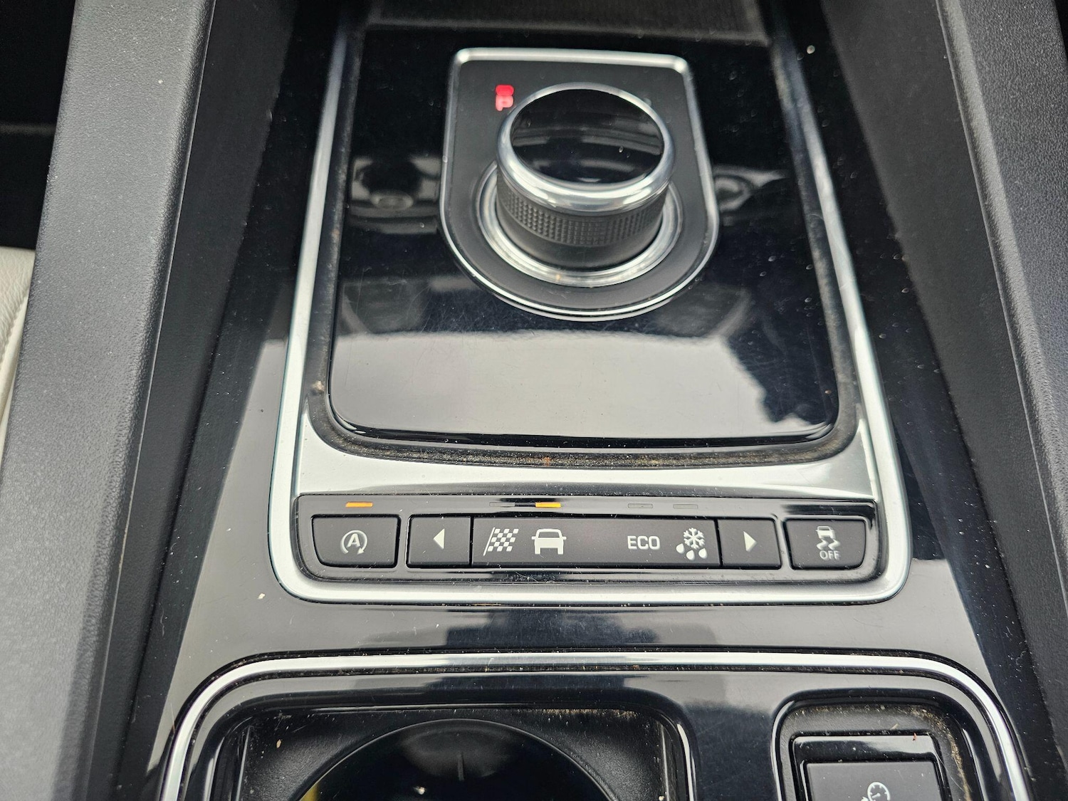 Used Jaguar F-Pace 2016 for sale - 78185482: Photo 32