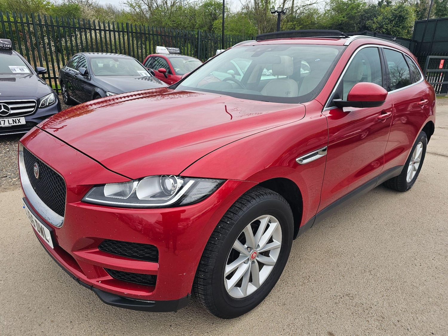 Used Jaguar F-Pace 2016 for sale - 78185482: Photo 8