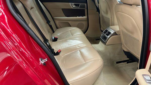 Used Jaguar XF 2013 for sale - 78157698: Photo 8