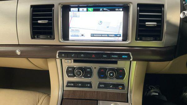 Used Jaguar XF 2013 for sale - 78157698: Photo 9