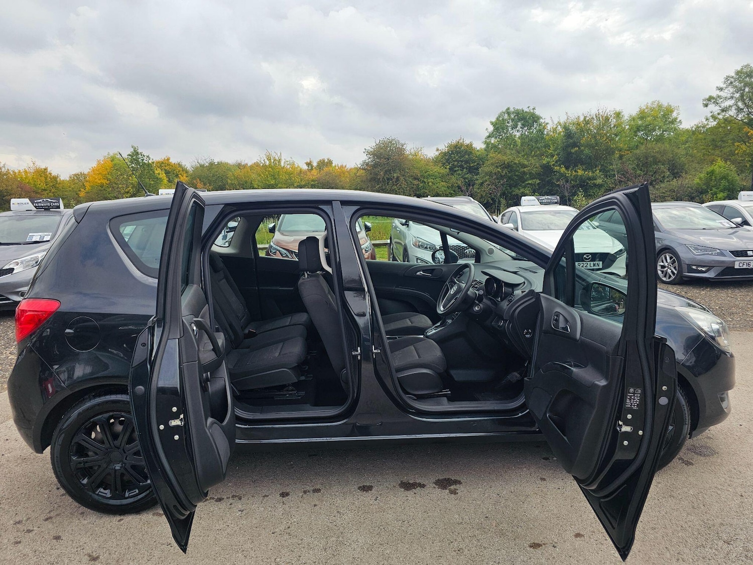 Used Vauxhall Meriva 2015 for sale - 76992159: Photo 18