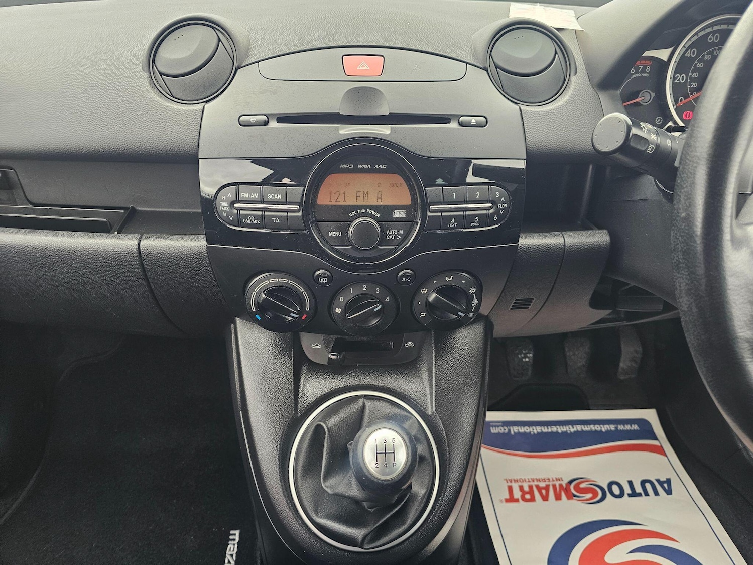 Used Mazda Mazda2 2014 for sale - 78047606: Photo 13