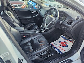 Used Volvo V40 2013 for sale - 77331408: Photo