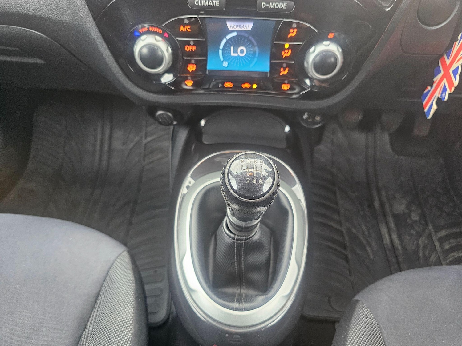 Used Nissan Juke 2014 for sale - 76042963: Photo 19