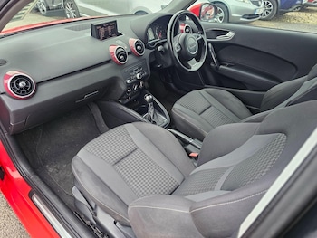 Used Audi A1 2011 for sale - 76572620: Photo