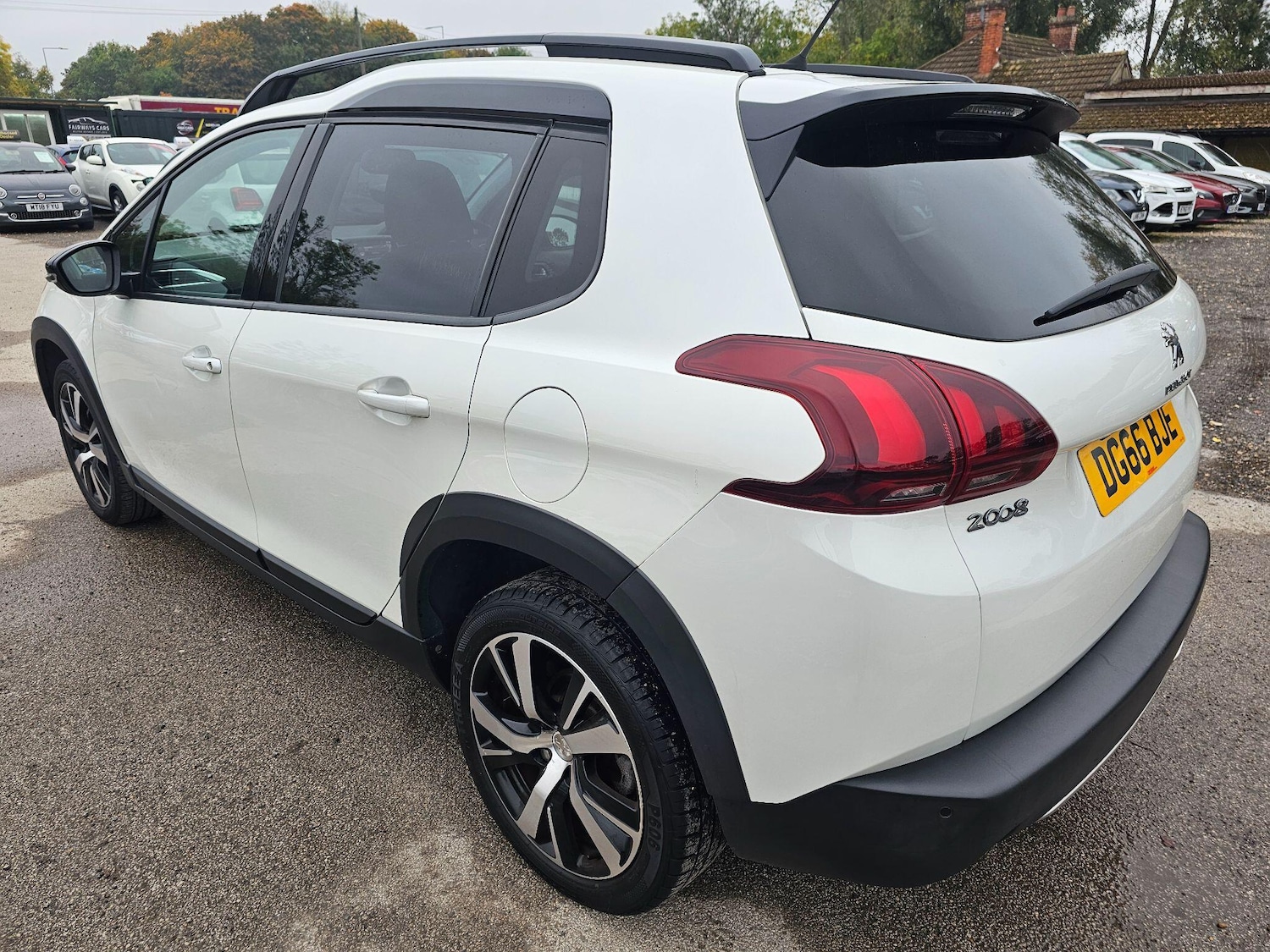 Used Peugeot 2008 2016 for sale - 76270383: Photo 11