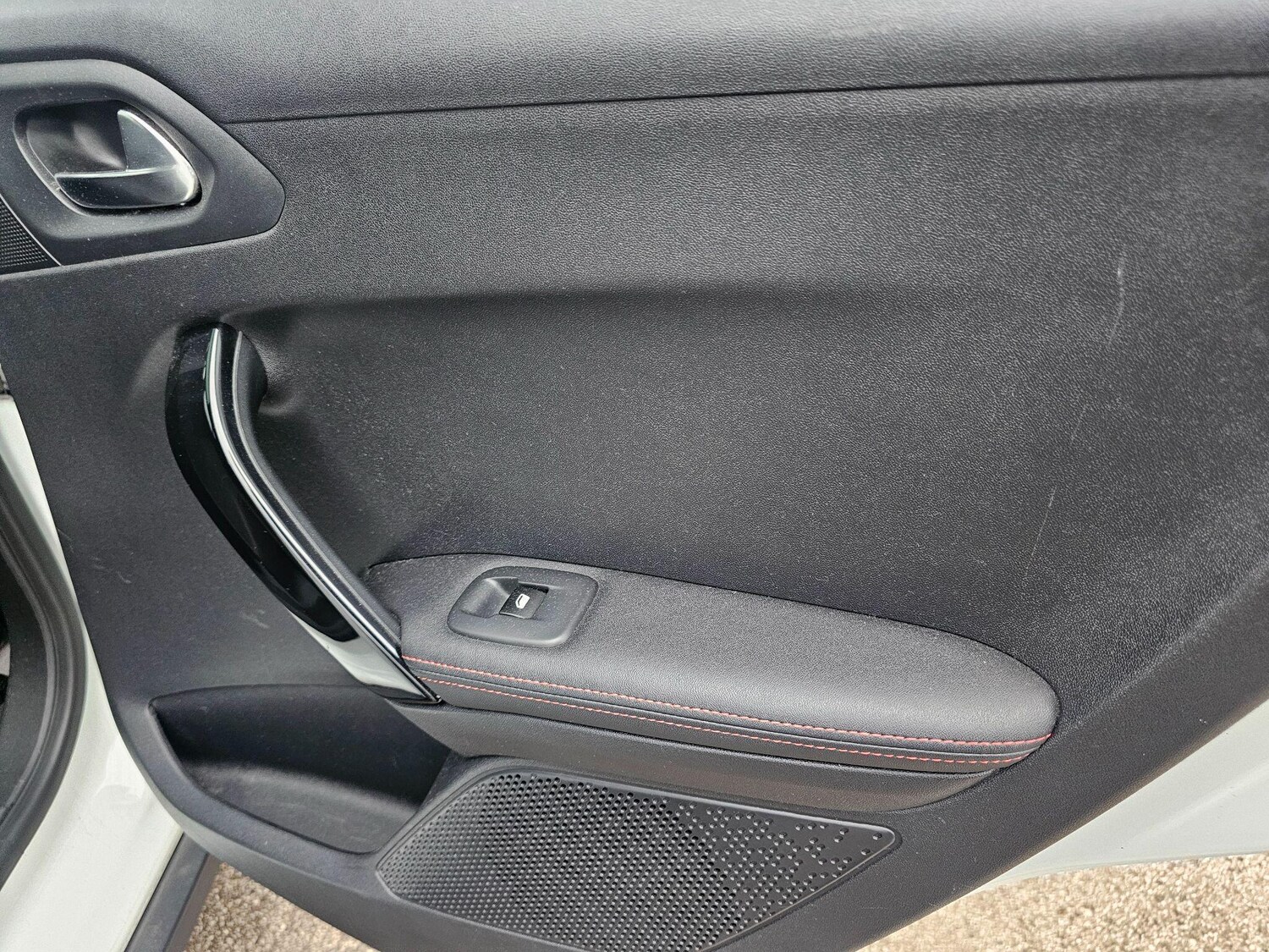 Used Peugeot 2008 2016 for sale - 76270383: Photo 33