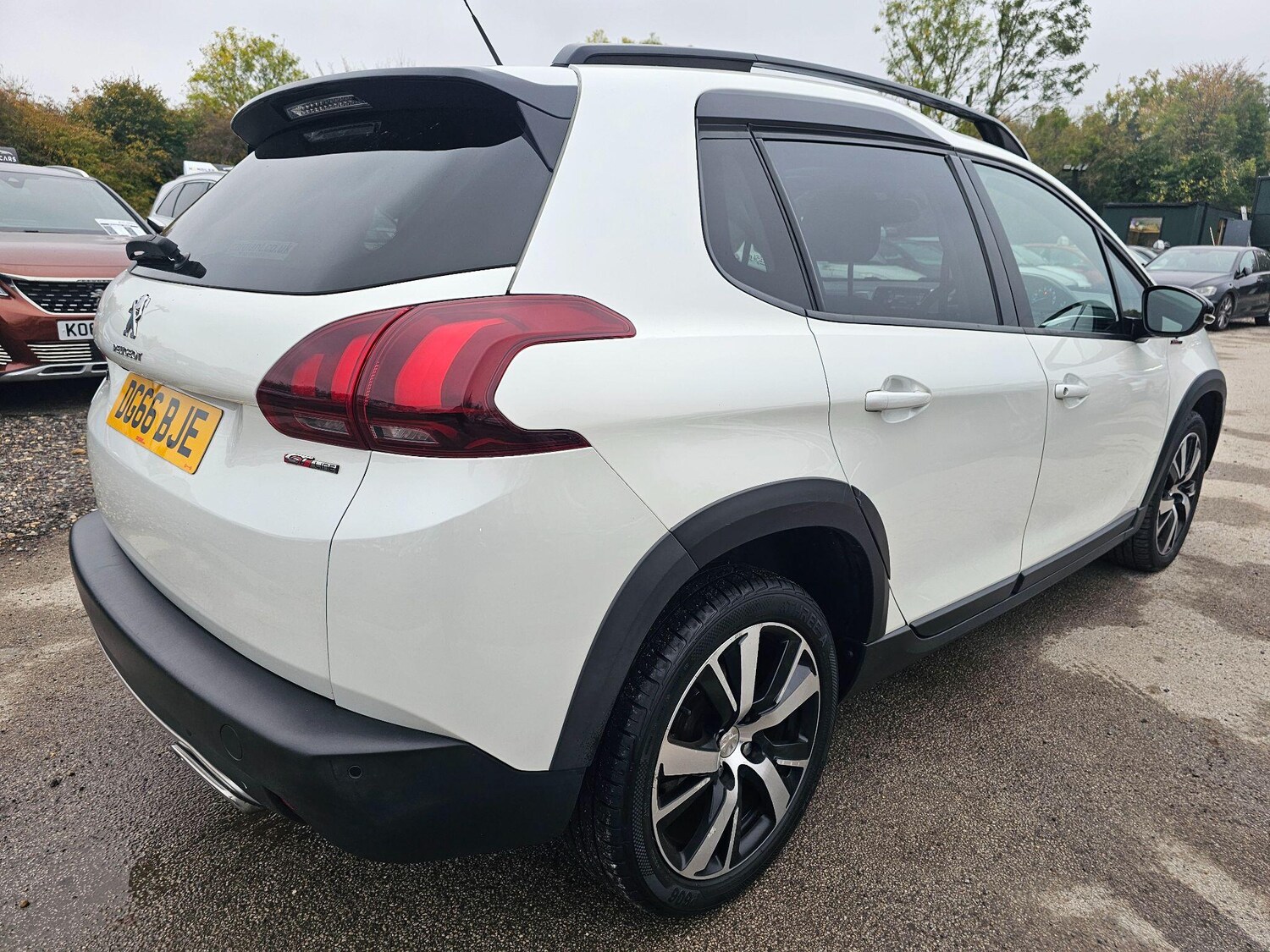 Used Peugeot 2008 2016 for sale - 76270383: Photo 9
