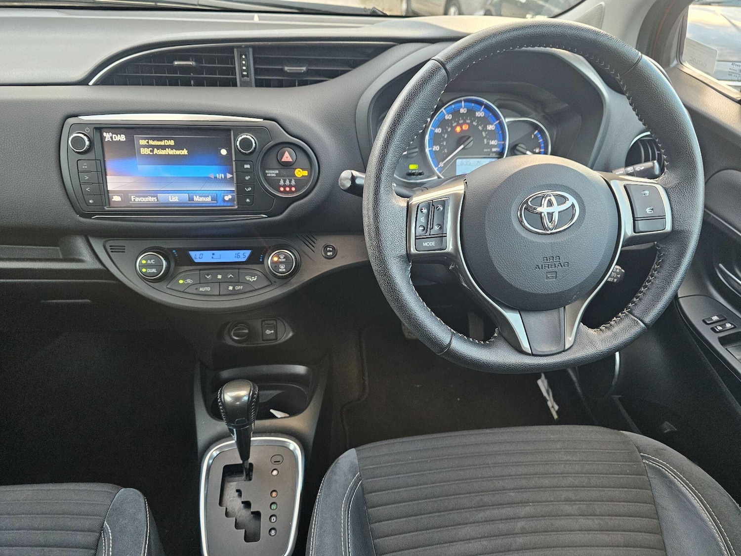 Used Toyota Yaris 2014 for sale - 76336180: Photo 13