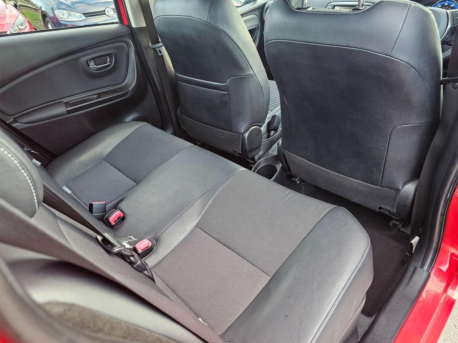 Used Toyota Yaris 2014 for sale - 76336180: Photo 25
