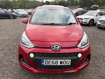 Used Hyundai i10 2018 for sale - 79348282: Photo