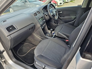 Used Volkswagen Polo 2011 for sale - 75769568: Photo