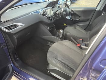 Used Peugeot 208 2017 for sale - 79808631: Photo