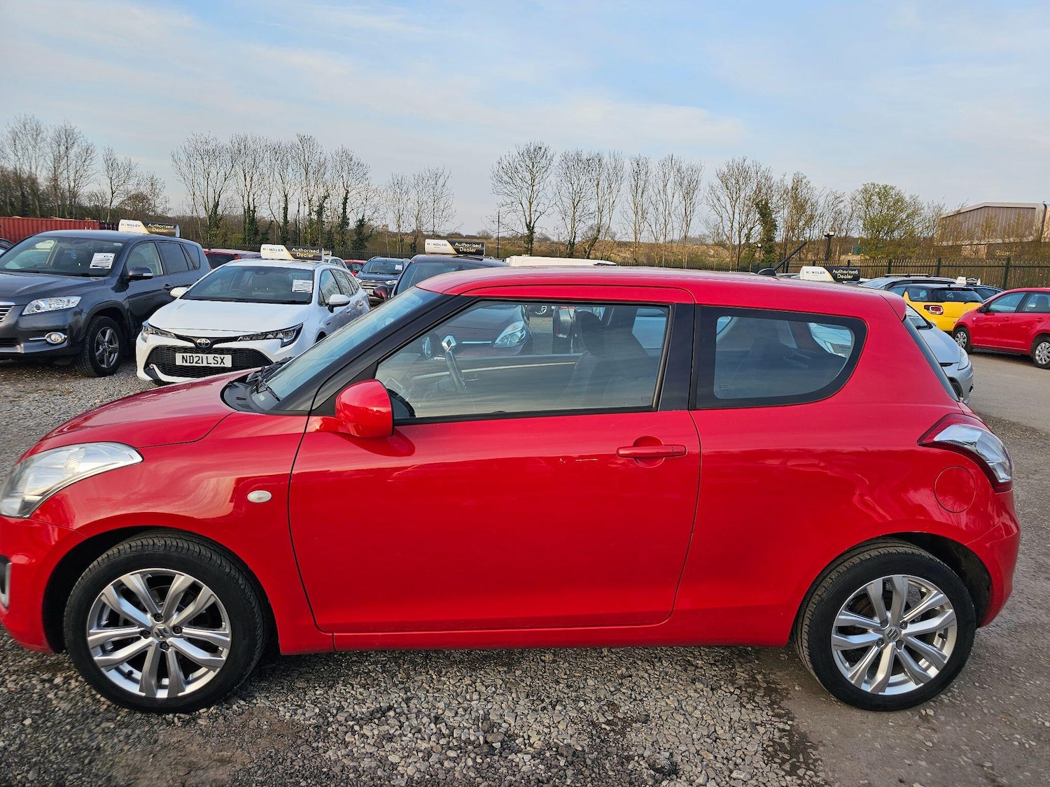 Used Suzuki Swift for sale - 77958570: Photo 2