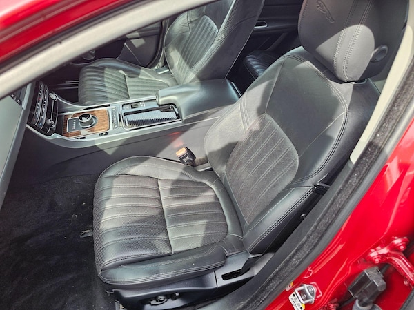 Used Jaguar XF 2017 for sale - 74787739: Photo 35