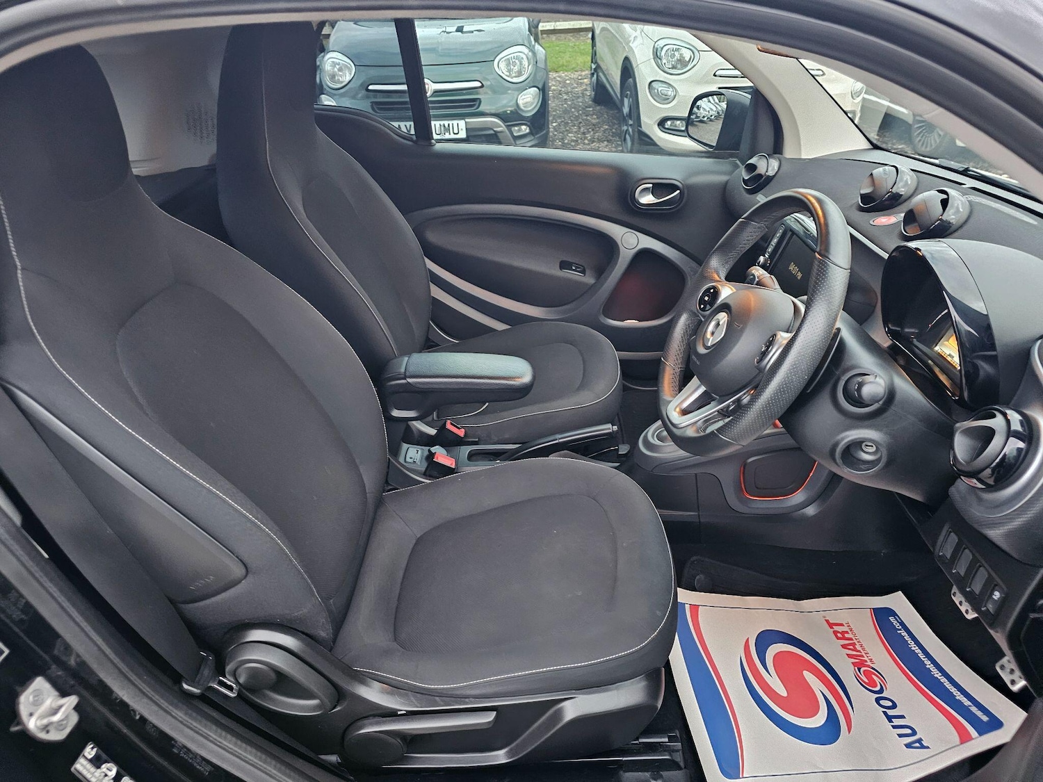 Used smart fortwo 2019 for sale - 76634033: Photo 21